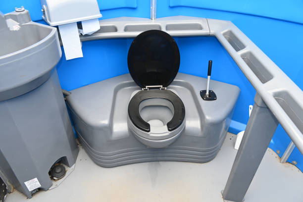 Porta potty delivery and setup in Wallace, NC